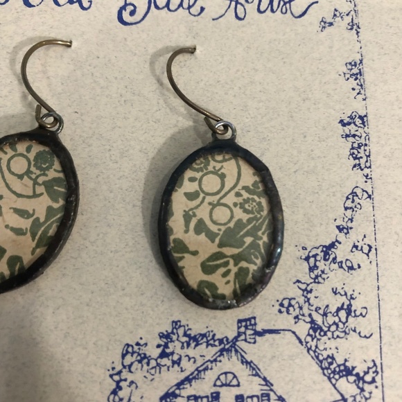 3/$25 Handmade Upcycled‎ Vintage Fabric Earrings - Picture 1 of 3